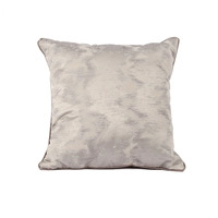 Серебристо-серый