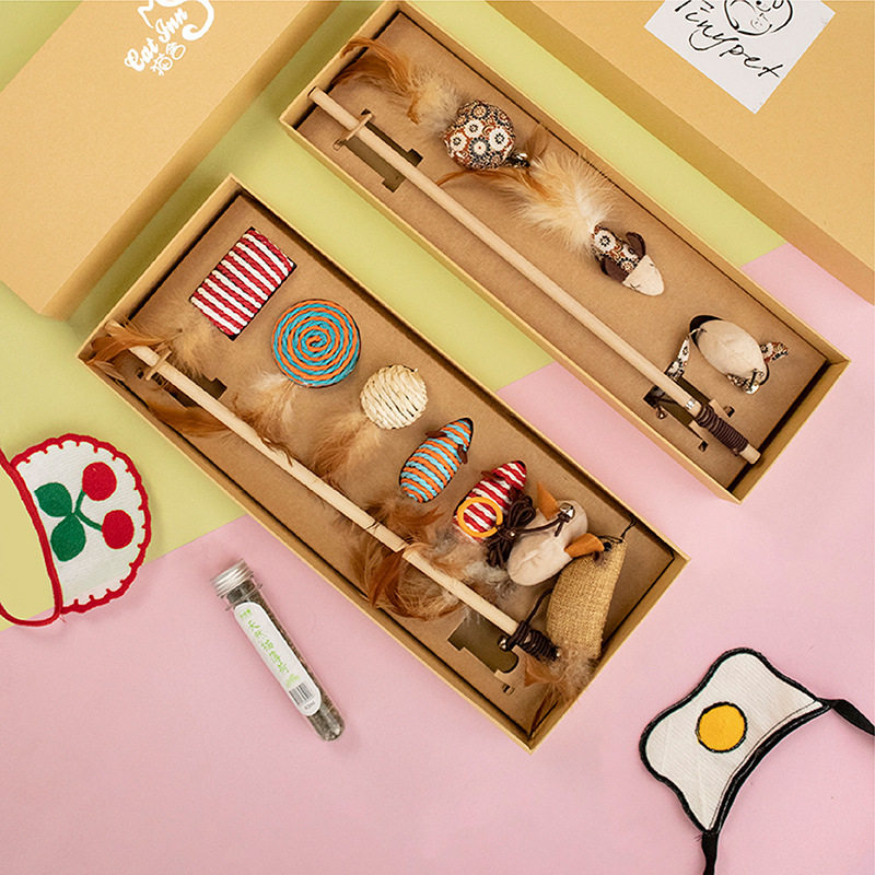 Wooden teasing cat base gift box pack sword plump bell ball pole cat toy mouse combination
