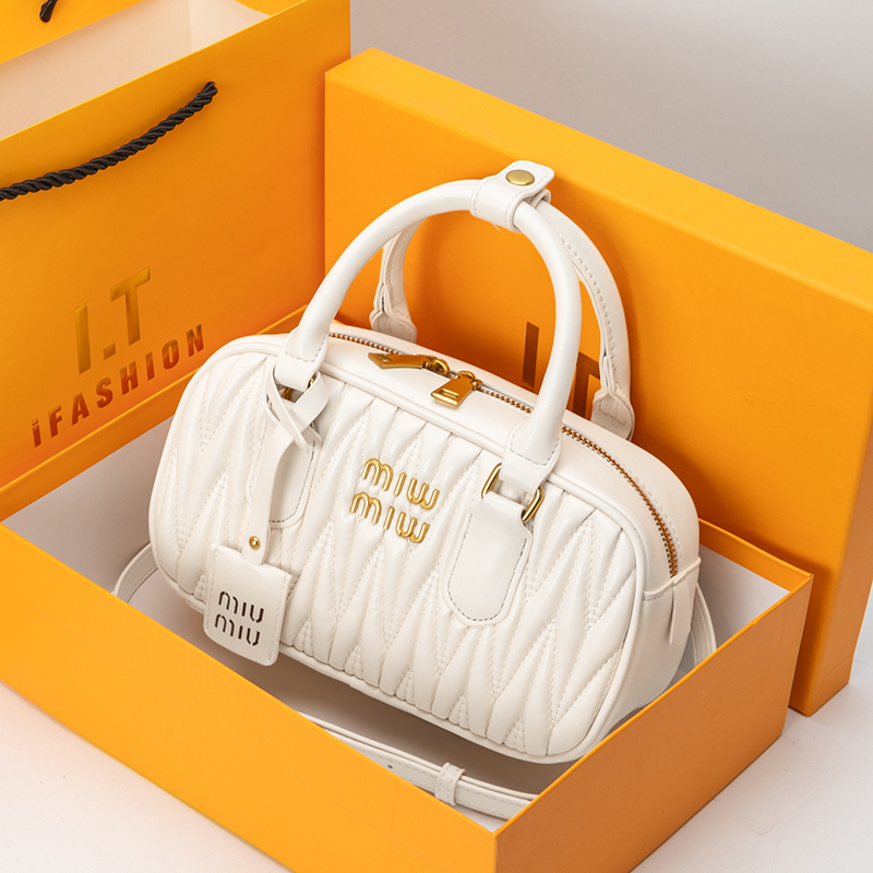 Famous Brand Women's Pleated Bowling Bag Boston Handbag 2025 New Trendy Fashion Boston Crossbody Bag Famous Brand Women's Pleated Bowling Bag Boston Handbag 2025 New Trendy Fashion Boston Crossbody Bag