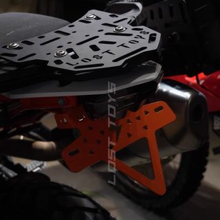 Portaequipajes trasero corto especial para la modificación ktm790/890, que acorta eficazmente las proporciones de la carrocería y la aligera