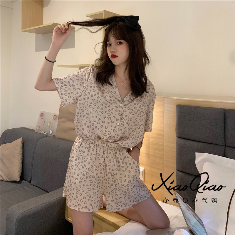 Japan's 2021 new ice silk pajamas suit women's spring and summer Western style BAO WEN casual home clothes two-piece set