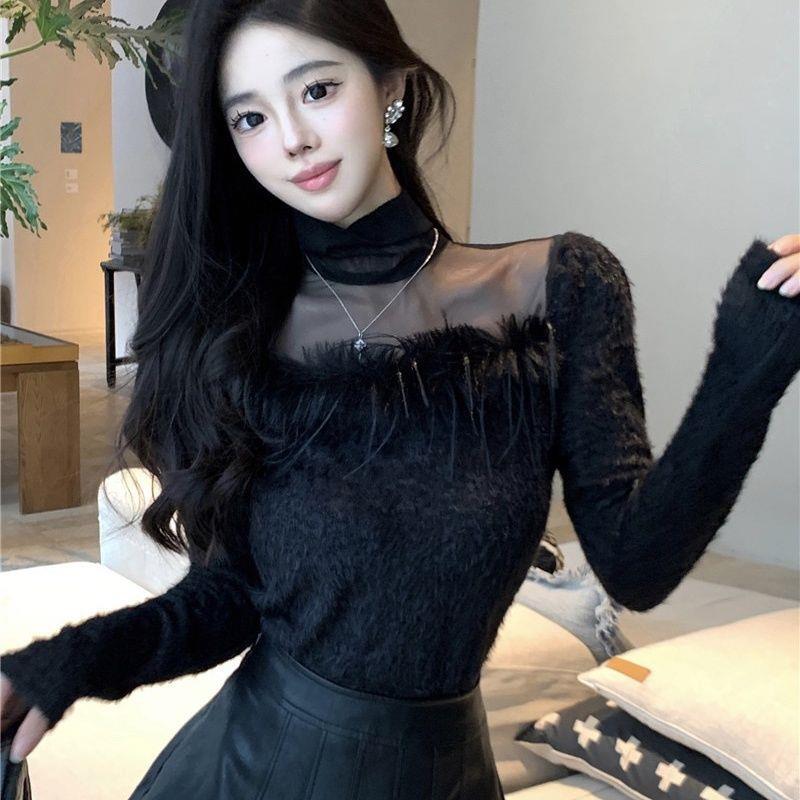 Designed with a French High-End Feel, the New Autumn and Winter Style Women's Base Layer Top Features a Half-High Collar and Is Made of Spliced Furry Mesh Fabric