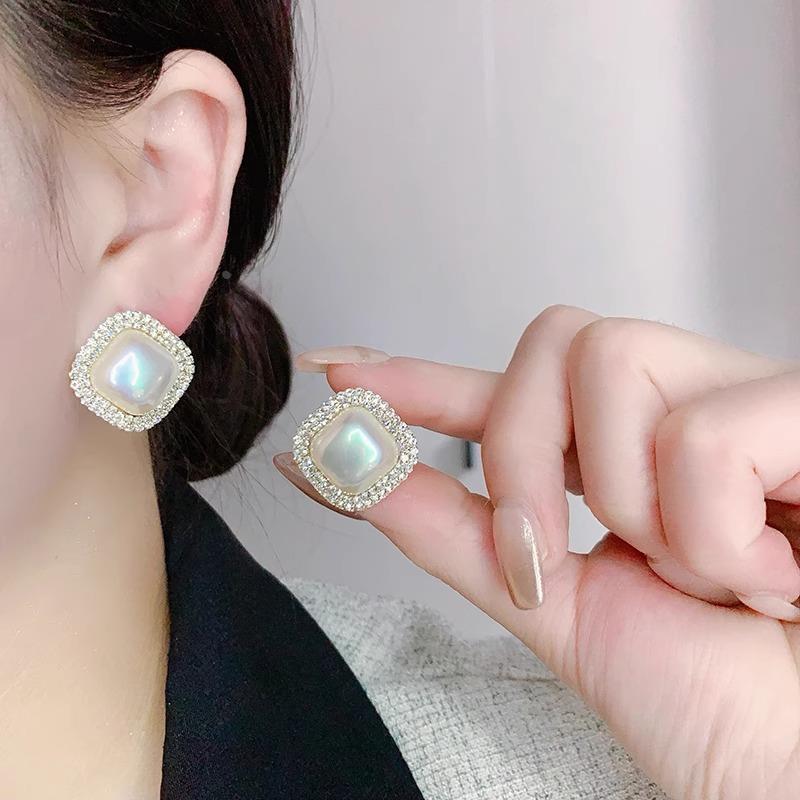 S925银针耳钉女2025年新款潮个性网红银针耳环设计感小众耳饰