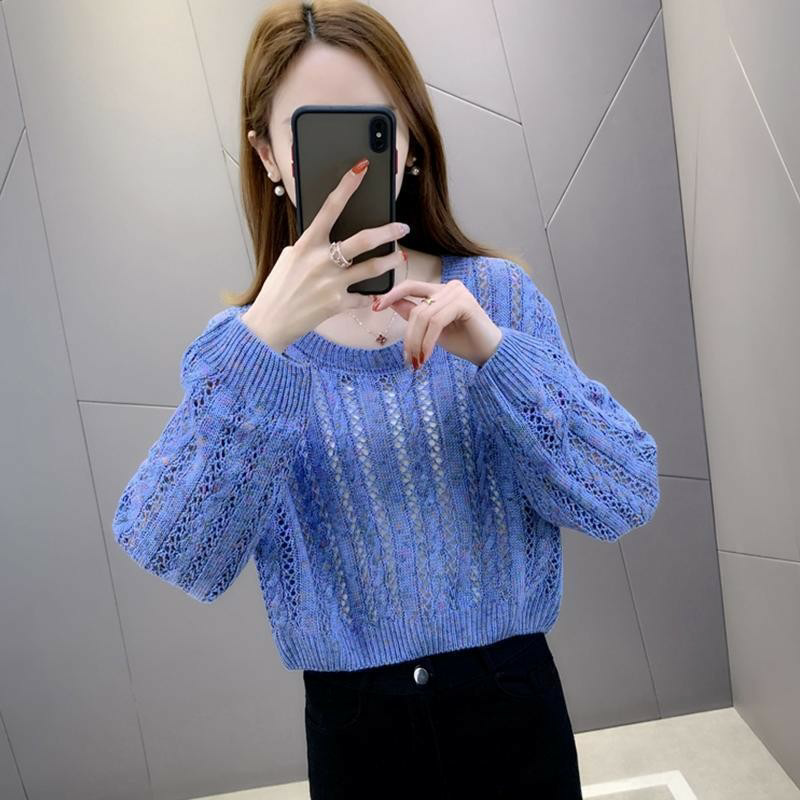 Petite Women's High-Waisted Short Loose Hollow-Out Knit Sweater, Early Spring New Style, Paired with a Short Skirt, Unique Top Petite Women's High-Waisted Short Loose Hollow-Out Knit Sweater, Early Spring New Style, Paired with a Short Skirt, Unique Top