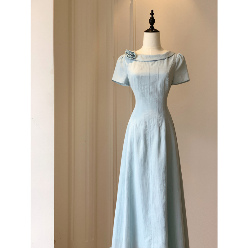 【Sea Salt】French Retro Blue Dress with a Gentle and Elegant Style, Featuring a Lapel, Waist-Cinching, Slimming, and Form-Fitting Long Dress