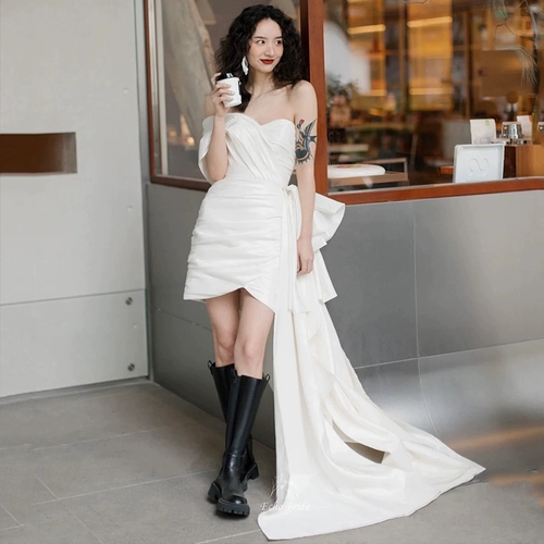 Легкое свадебное платье маленькое платье -атлас можно носить обычно