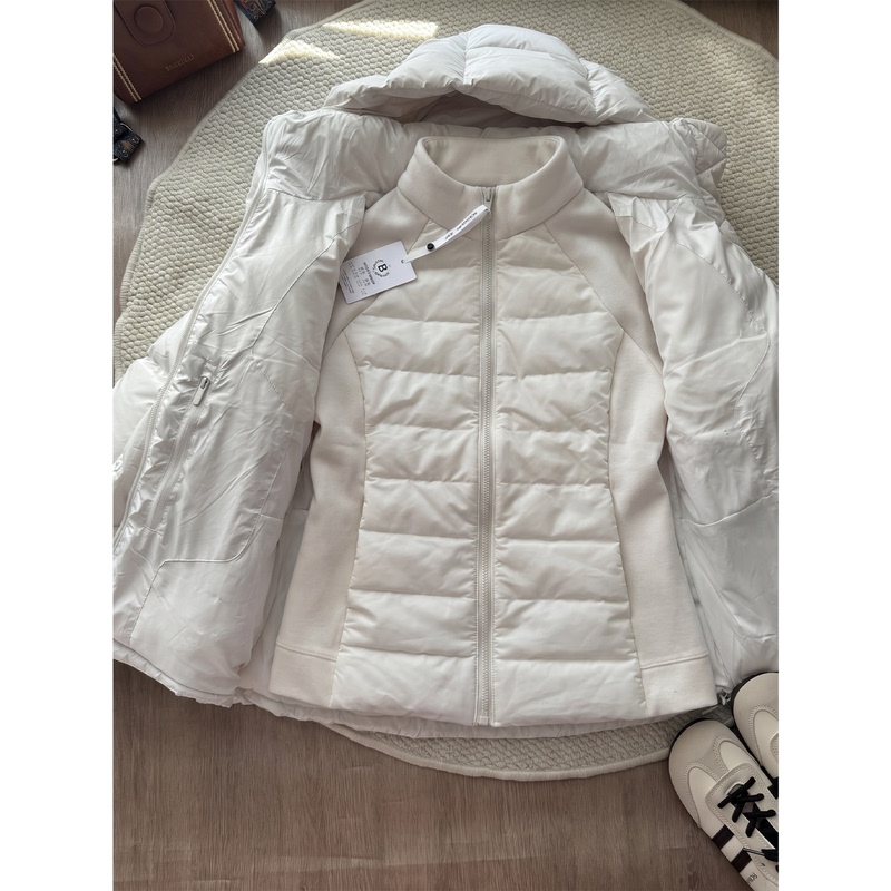White Slim-Fit Ribbed down Jacket for Women, Winter 2026 New Style, Lightweight Inner Layer, Thickened Warm Coat