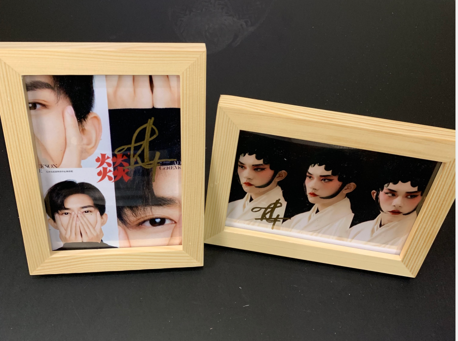 TFboys Easy to close one thousand Seal's pro-pen signature photo photo frame fans should be pro-visa