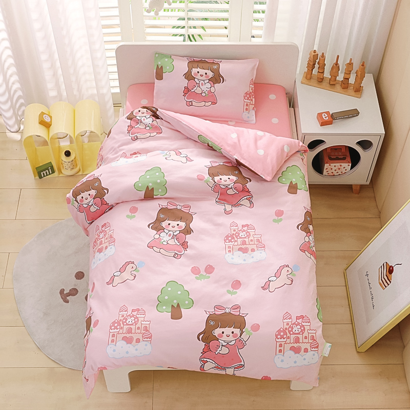 Kindergarten entrance to garden Seven sets of quilts covered with a complete set of bed supplies Six sets of afternoon Tobao three sets-Taobao