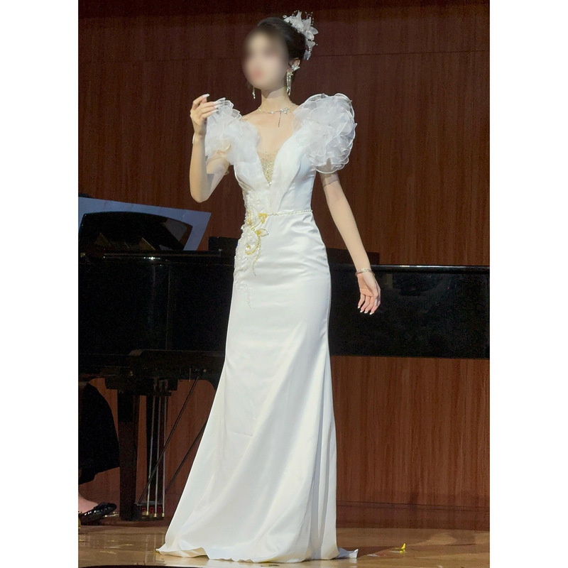 White Evening Dress for Women 2026 New Model, Elegant and Noble Long Style, Suitable for Everyday Wear, Exuding a Queenly Aura for Parties White Evening Dress for Women 2026 New Model, Elegant and Noble Long Style, Suitable for Everyday Wear, Exuding a Queenly Aura for Parties