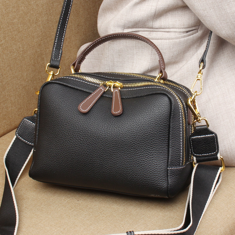 European station hand-held diagonal small bag women's 2022 new trendy fashion leather broadband cross-body bag women's shoulder pillow bag
