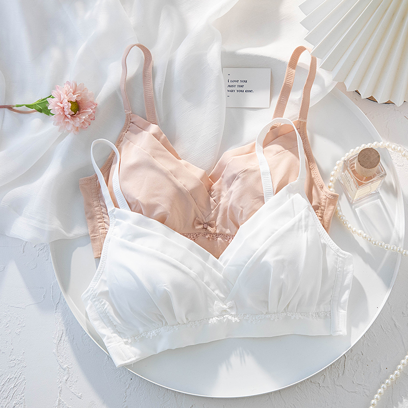Underwear women thin pure desire small breasts gathered no trace no steel ring to collect the back of the baby anti-sagging student high school female bra