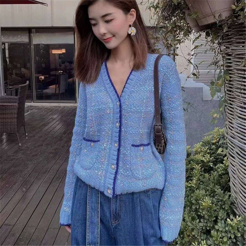 Year Amasch new special 2022 spring autumn new special cabinet small fragrant wind wool V collar knit cardiovert jacket woman