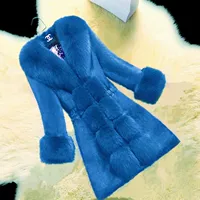 Павлин синий