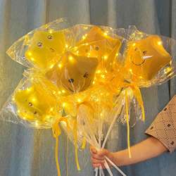 Glowing emoticon star balloons with lights, cute and creative children's internet celebrity night market stalls selling small gifts for promotion activities