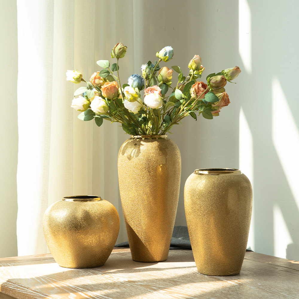 Jingdezhen light luxury modern minimalist gold-plated ceramic vase with dry flower simulation flower hydroponic table top hotel decoration