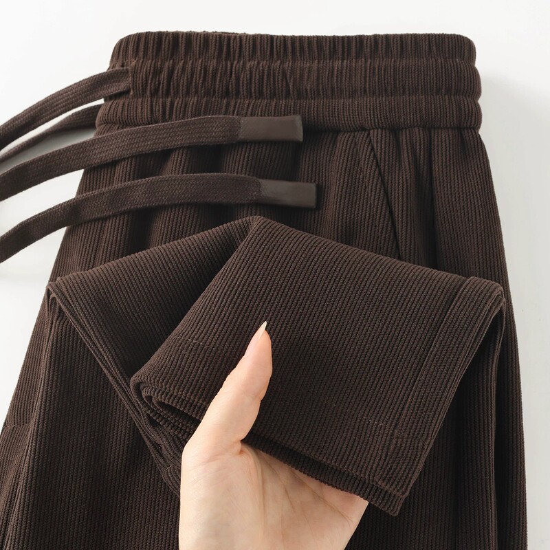 【Durable and Resistant】Coffee-Colored Retro Corduroy Straight-Leg Casual Pants for Men, Loose-Fitting Long Pants, Autumn and Winter Sports Sweatpants