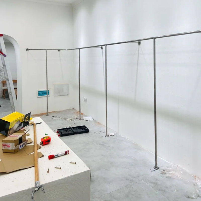 Clothing Store Show Rack Furnishing Design Effect Fruit Chart Upper Wall Hanging Against Wall Hanging Clothes Rod Children's Special Display