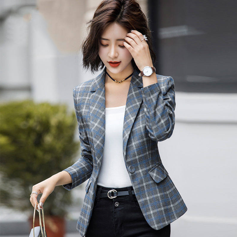 Plaid small suit jacket female short section short and fall Winter Winter Korean version goddess Fan temperament casual work suit Western suit