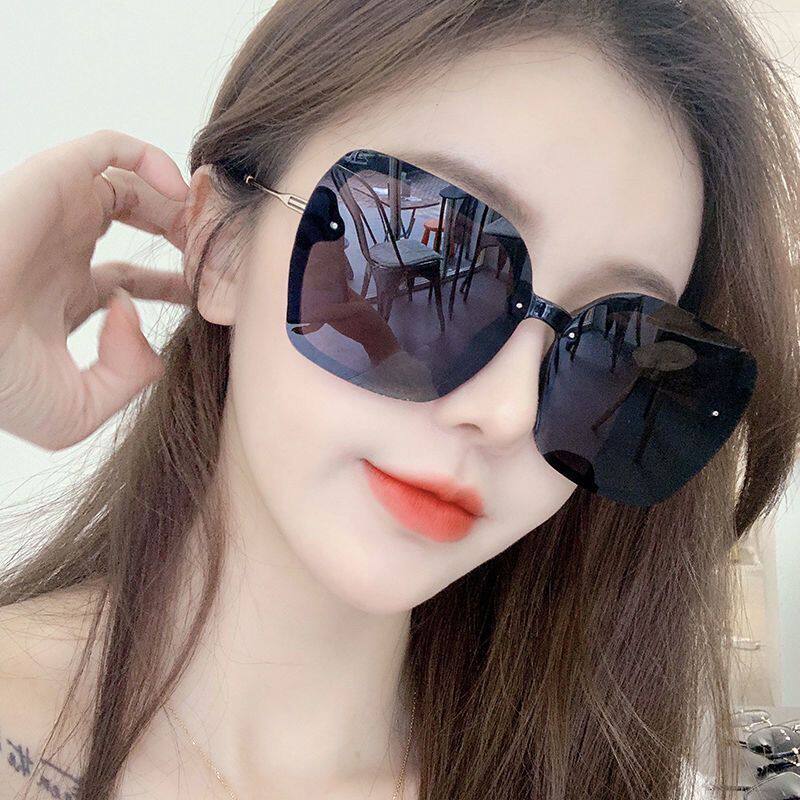 2021 new women's Korean version of anti-ultraviolet sun glasses driving high-end sense ins sunglasses women's round face looks thin