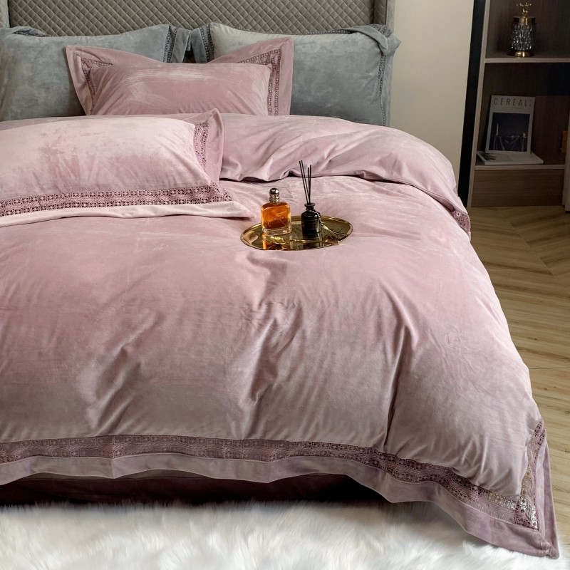 Class A baby four-piece cow coral velvet flannel thickened pure color simple high end