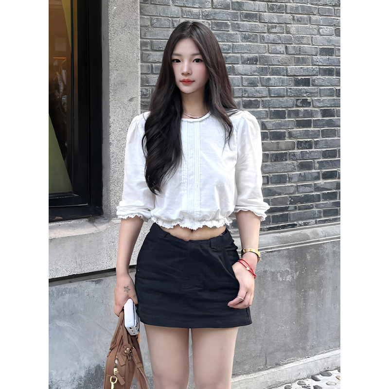 French-Style Elegant Three-Quarter Sleeve Shirt for Women, New Spring Model, Gentle Lace Embroidery, White Short Top French-Style Elegant Three-Quarter Sleeve Shirt for Women, New Spring Model, Gentle Lace Embroidery, White Short Top