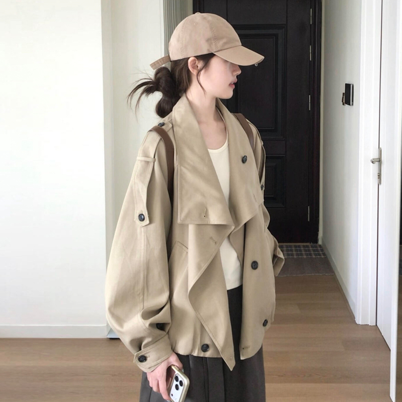 Korean-Style Khaki Lapel Jacket Short Coat for Women, Autumn and Winter 2026 New Trendy Popular Style for Petite Figures Korean-Style Khaki Lapel Jacket Short Coat for Women, Autumn and Winter 2026 New Trendy Popular Style for Petite Figures