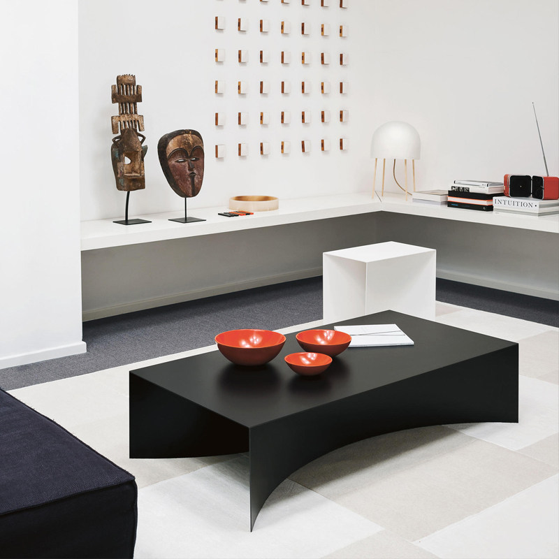 Nordic Creative Frosted Black Metal Bent Tea Table Designer style Minimalist Board Room small family Living room Coffee Table