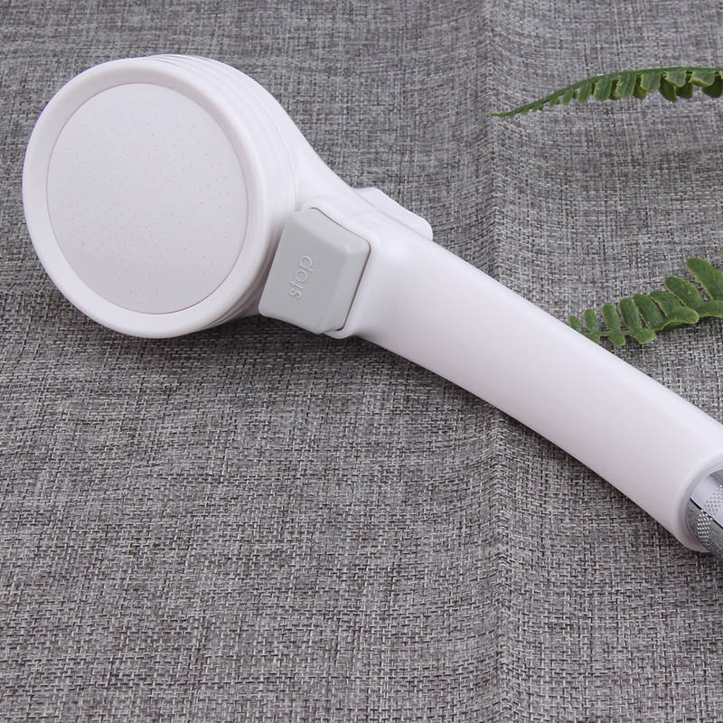 Japan booster bath flower sprinkled with water saving suit shower nozzle suit handheld tap