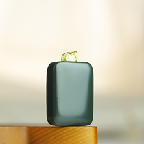 Mustache brother jewelry and Tianyu pendant Taqing first-class special fine material baby bottle style bread without incident brand 18K gold inlaid jade