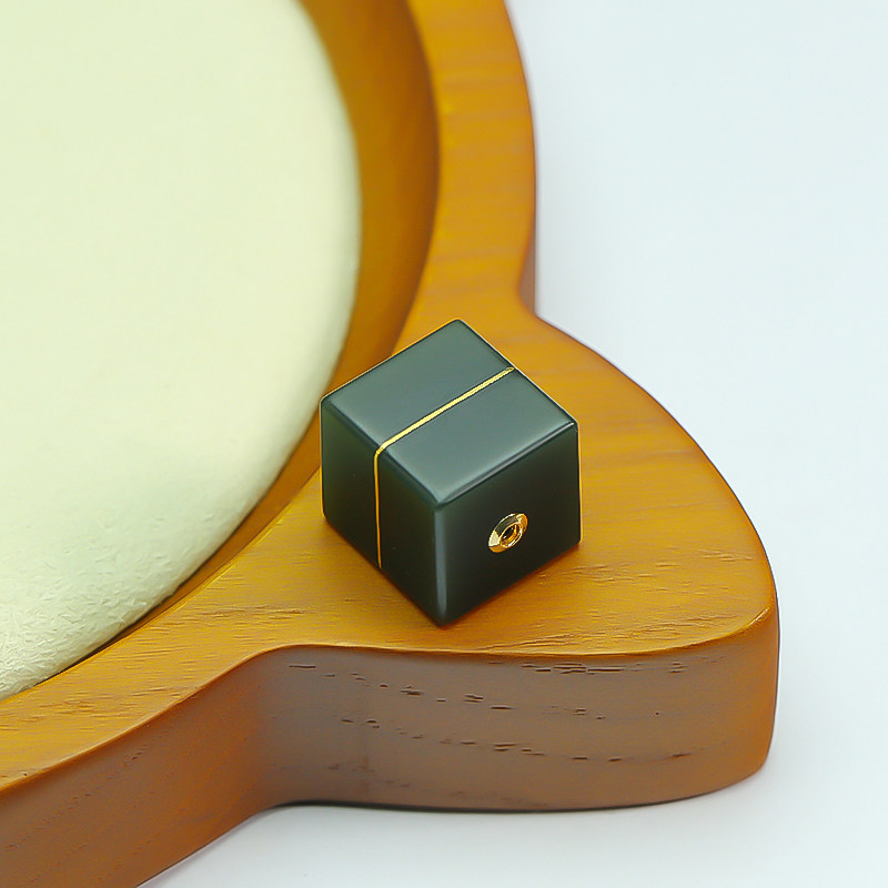 Beard brother jewelry and Tianyu pendant Taqing first-class fine material 24k gold craft cube sugar collarbone