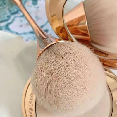 小蛮腰散粉刷定妆单只腮红刷腮红刷子美妆刷软毛粉底修容刷不吃粉