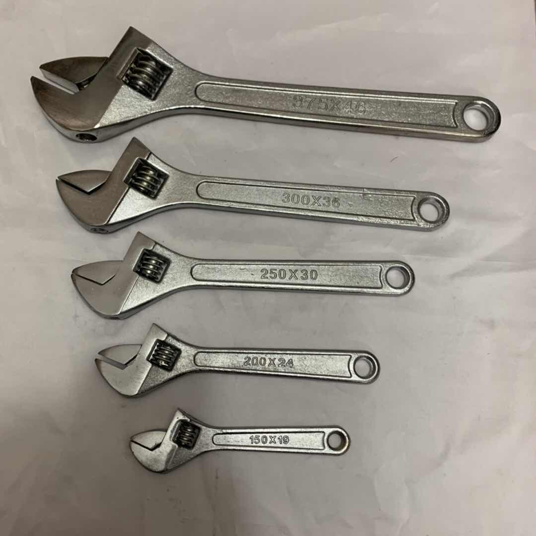 Adjustable wrench tool live door bathroom wrench multifunctional universal opening