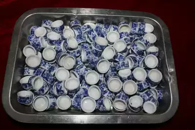 Cricket basin, cricket pot, plum blossom bead pool, water tank, water butterfly, water bowl, water basin