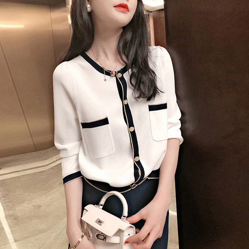 Xiaoxiangfeng ice silk knitted sweater spring and summer new thin section short section gold silk edge celebrity temperament top cardigan jacket female