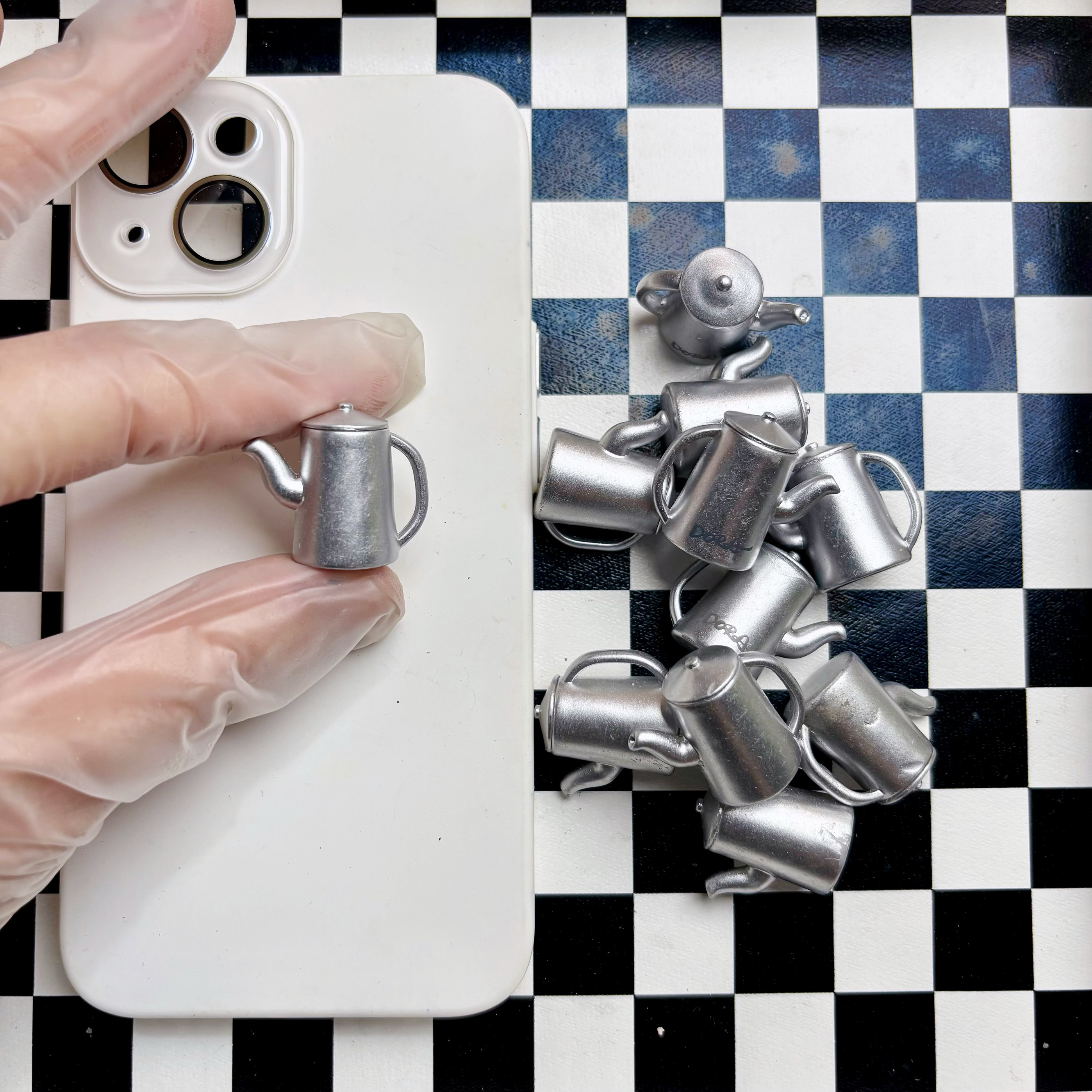 奶油风美学：打造精致桌面的咖啡配件收纳专家