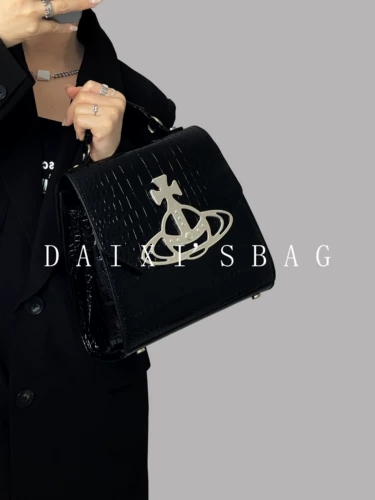 Вместительный и большой рюкзак, крокодиловый принт