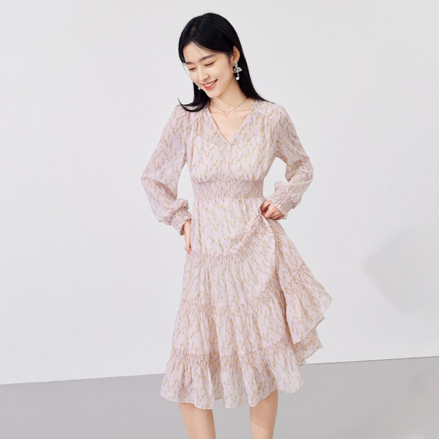 Qiushui Yiren dress chiffon ອ່ອນໂຍນຂອງແມ່ຍິງ 2024 ພາກຮຽນ spring ຂອງແມ່ຍິງຄົນອັບເດດ: ຄໍ V slim ສິ້ນ floral ຍາວ