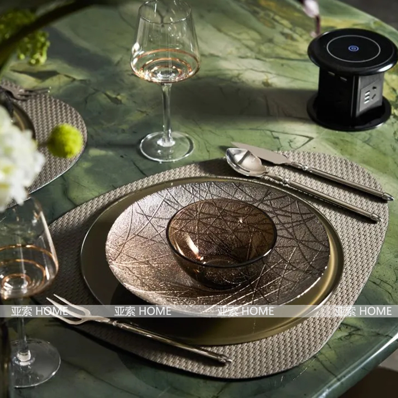Model Room Tableware Light Luxury Dining Table Set Modern Western-Style Plate Green Hotel Club Creative Plating Decorations Model Room Tableware Light Luxury Dining Table Set Modern Western-Style Plate Green Hotel Club Creative Plating Decorations