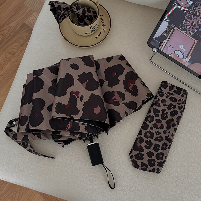 Classic Retro Leopard Print Automatic Umbrella for Girls, Rain or Shine, Vinyl Sun Protection, Anti-Uv Foldable Umbrella, Sunshade Umbrella Classic Retro Leopard Print Automatic Umbrella for Girls, Rain or Shine, Vinyl Sun Protection, Anti-Uv Foldable Umbrella, Sunshade Umbrella