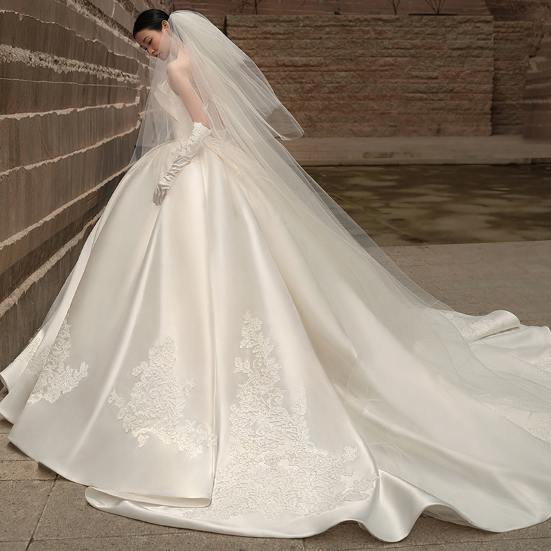 French satin in the princess wedding dress 2024 new bride main yarn, small tail tail high -end texture court style French satin in the princess wedding dress 2024 new bride main yarn, small tail tail high -end texture court style