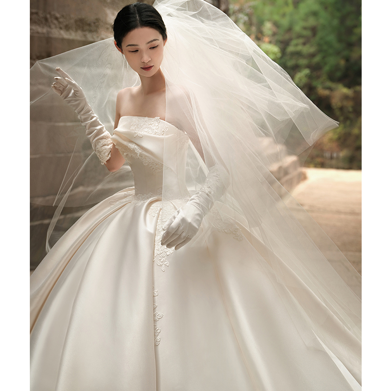 French satin in the princess wedding dress 2024 new bride main yarn, small tail tail high -end texture court style French satin in the princess wedding dress 2024 new bride main yarn, small tail tail high -end texture court style