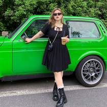 Kaka Dont eat the street shooting Magazine Wind Weak mm Black cape Little jacket 100 plexen dress woman Two sets