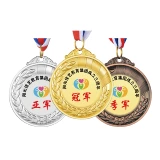 Металлическая настройка медали сделана для того, чтобы сделать школьную встречу в детском саду, чем с приветственной службой, чтобы играть с приветственной службой.