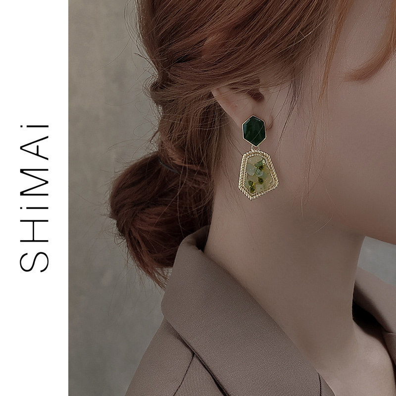 Irregular Earrings Woman Summer Green Unique Light Extravagant Earrings 2022 New Tide Advanced Senses Geometric Retro Ear Accessories