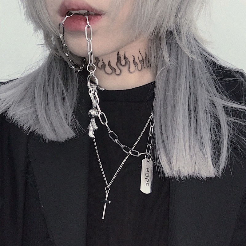 Hardware necklace titanium steel rabbit necklace female ins hip hop cold wind pendant male accessories cool handsome punk dark series