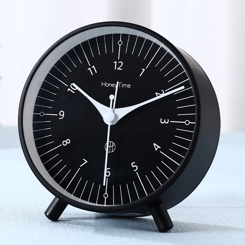 Small alarm clock children Boy bedroom bedside desktop clock simple students with wake-up artifact mute intelligent alarm