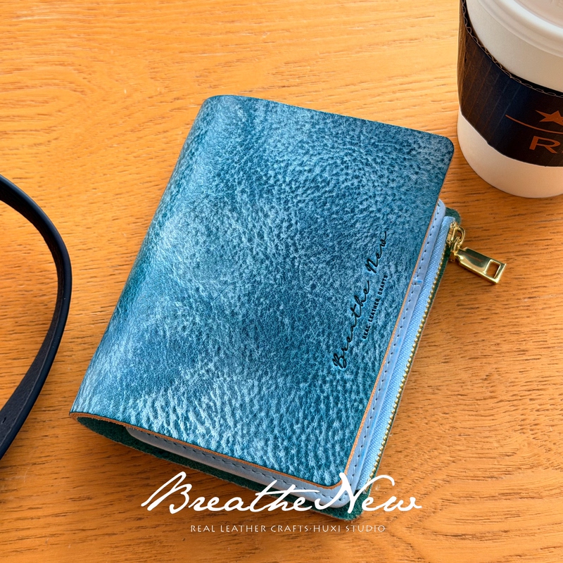 Fog Wax Style Vegetable-Tanned First-Layer Cowhide Leather, Thickened, Extremely Simple Layer, Notebook, Planner, Loose-Leaf Notebook Fog Wax Style Vegetable-Tanned First-Layer Cowhide Leather, Thickened, Extremely Simple Layer, Notebook, Planner, Loose-Leaf Notebook