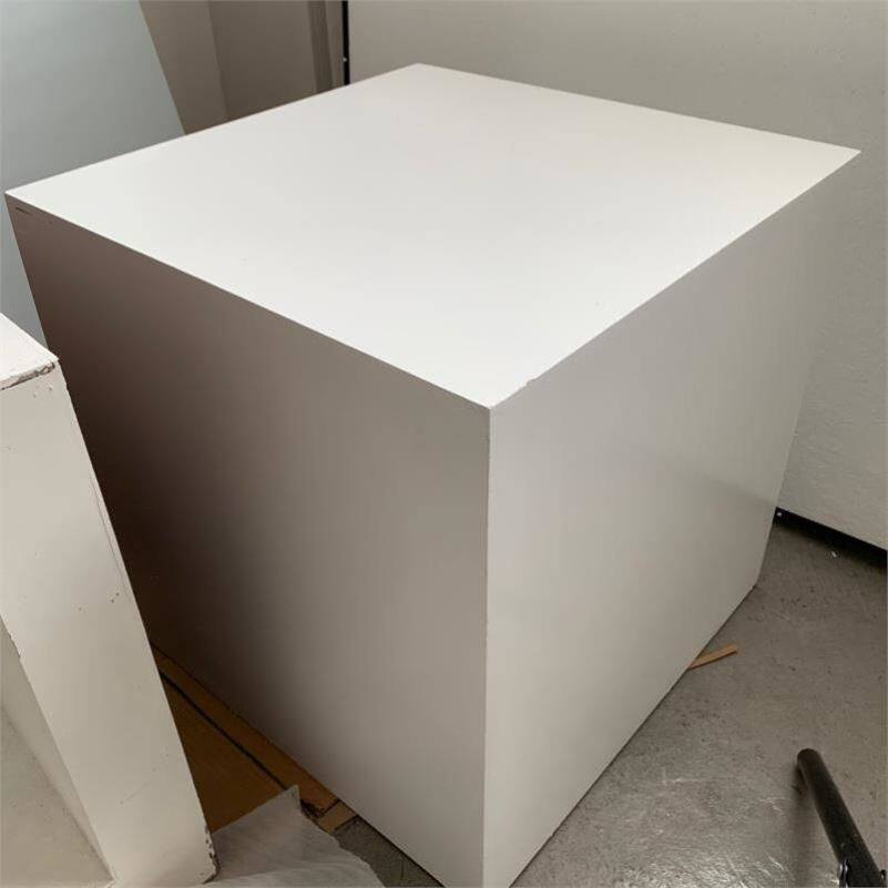 Set the table matte shot products White square booth special exhibition pier shot Floral column wooden pier model