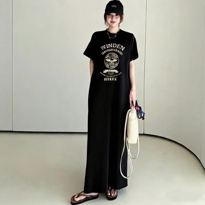 Plus-Size Women's 1.0-150kg Summer New Slim-Fit Long T-Shirt Dress with Back Slit, Lazy Print Design, and Body-Covering Effect